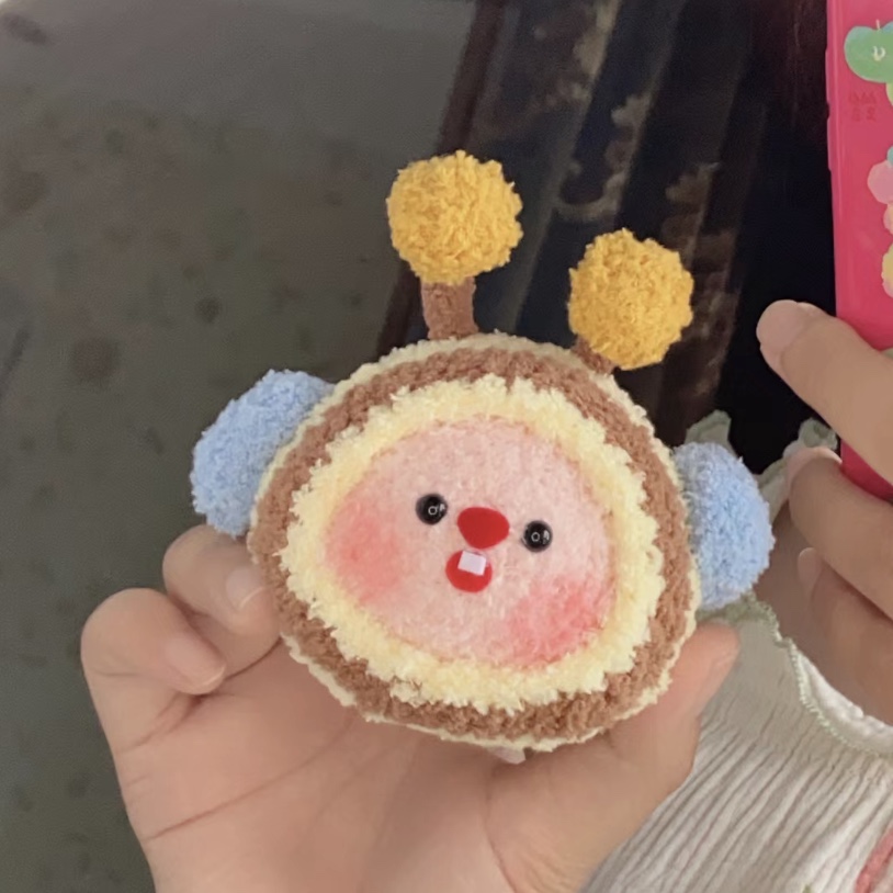 圣诞礼物毛绒钩针圣诞树麋鹿蜜蜂编织diy材料包手工包挂件钥匙扣