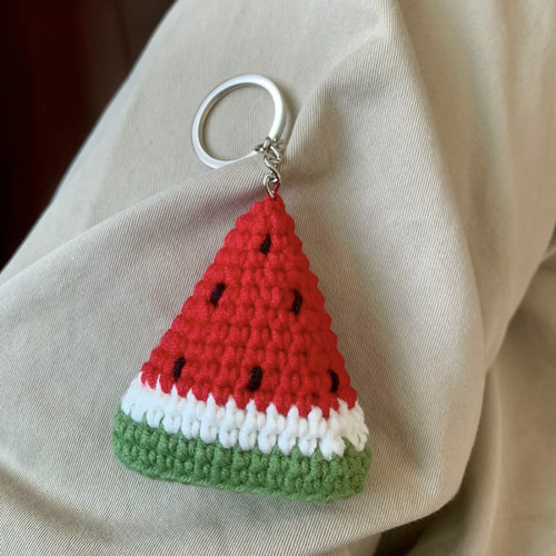 diy手工钩针编织西瓜草莓钥匙扣挂件可爱水果毛线车挂材料包自制