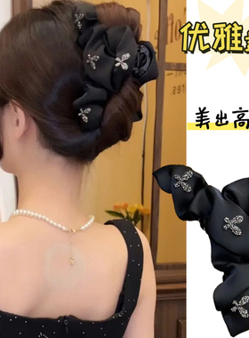 法式精致优雅缎面蝴蝶抓夹