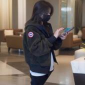 冬季 灰色羊羔毛外套女秋冬款 加绒爆款 高级感超好看小香风连帽短款