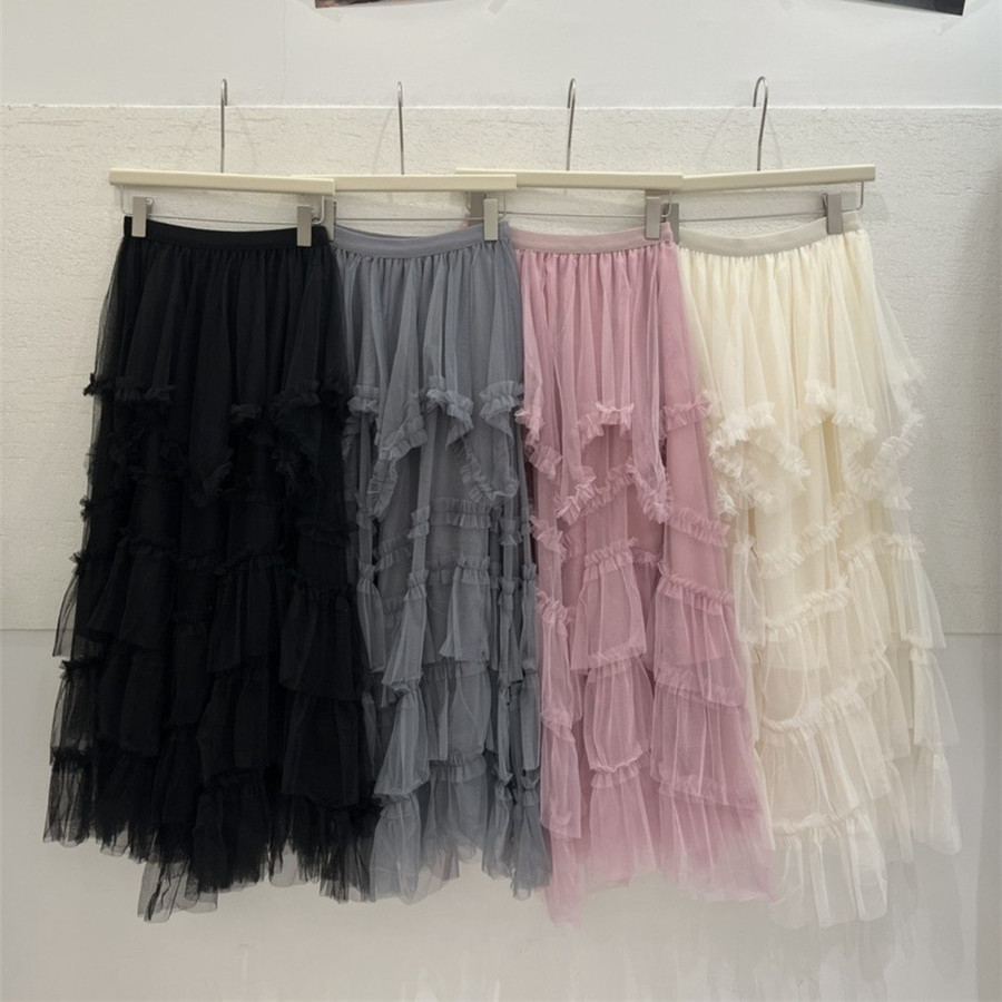 2025秋纯色不规则纱A字裙