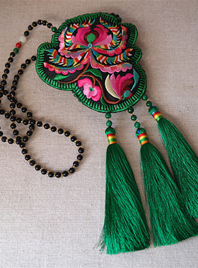 夸张民族风绣片流苏云南棉麻项链