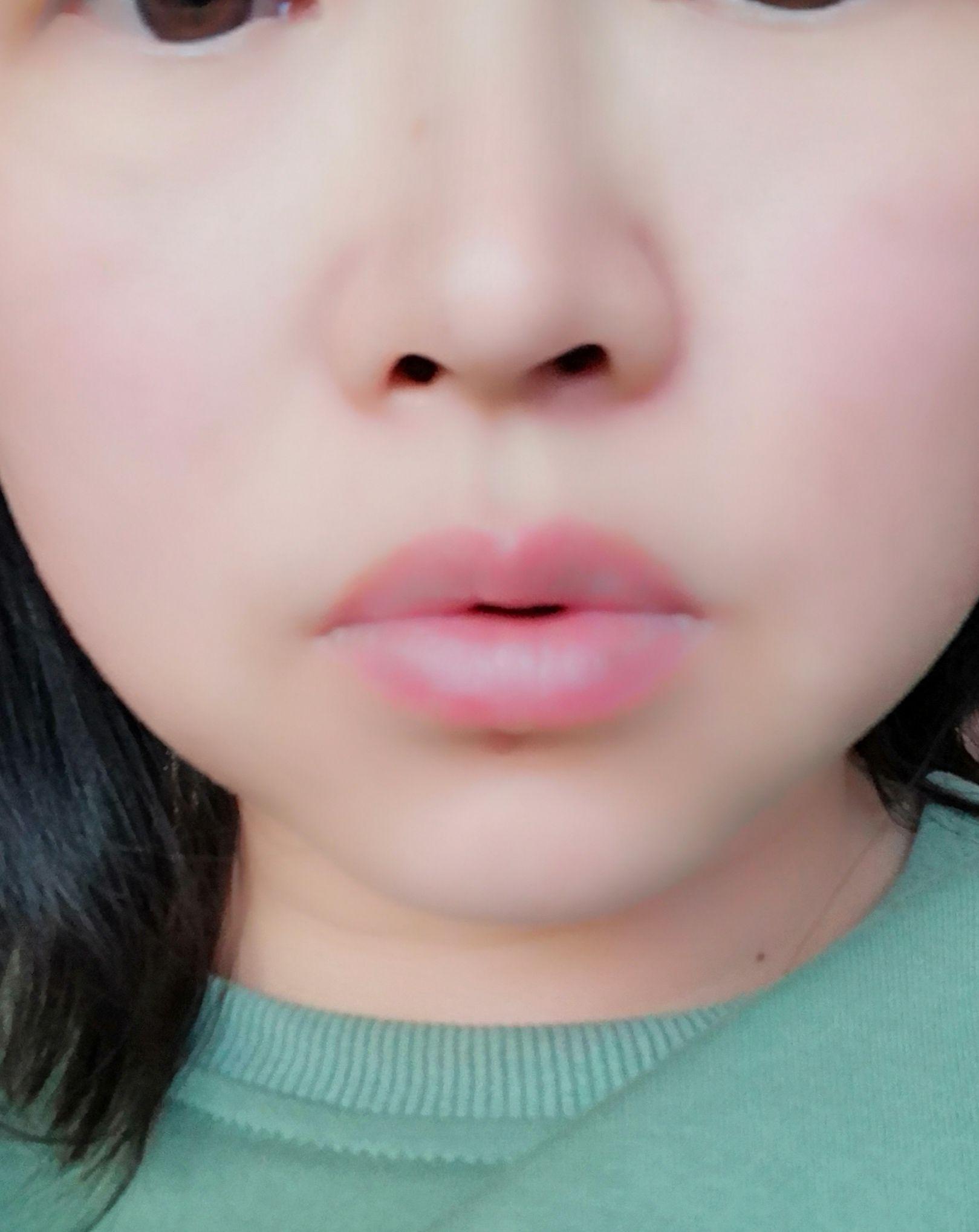 草本小翘唇塑造精华 修复改善唇形性感唇部精油补水保湿加强版