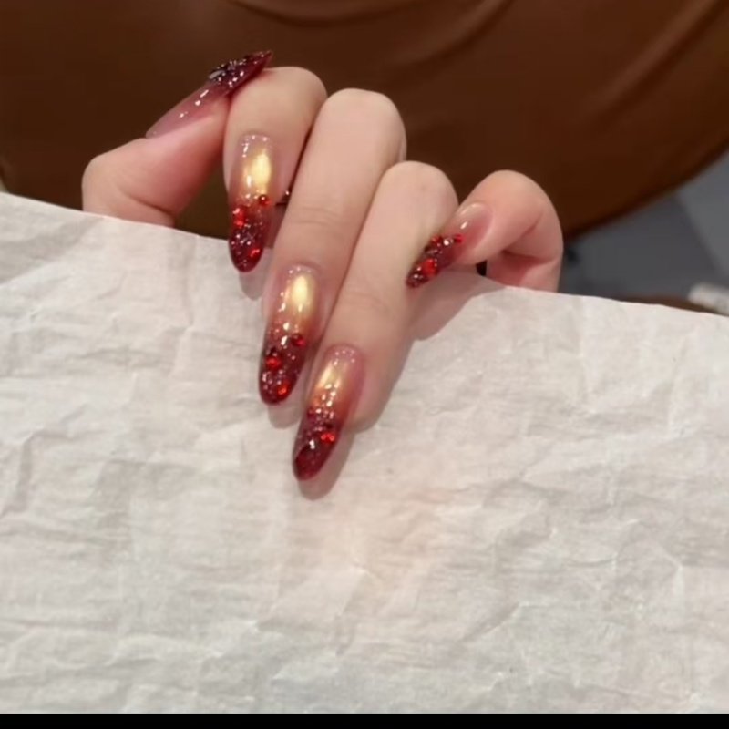 纯手工穿戴甲红色碎钻渐变美甲贴片成品甲片高级感新年款辣妹战甲,彩妆/香水/美妆工具,美甲工具,淘宝优惠券,粉丝福利购,淘宝优惠卷