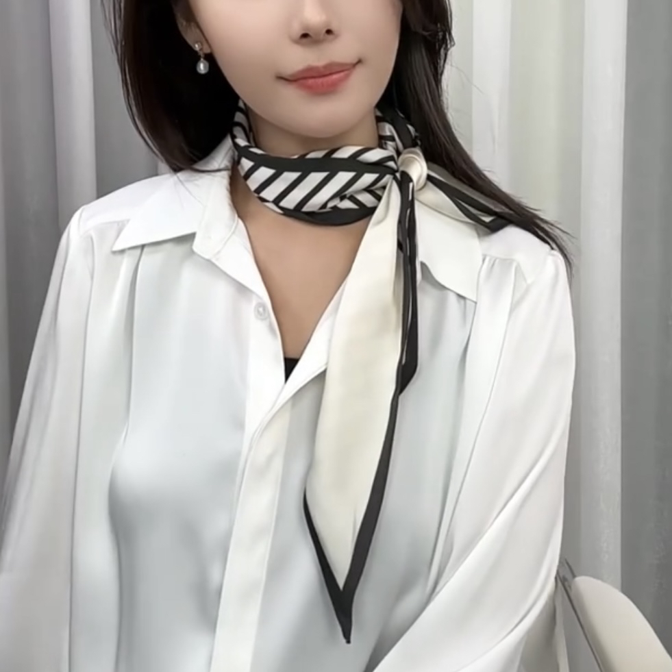 高级感丝巾女春秋洋气时尚