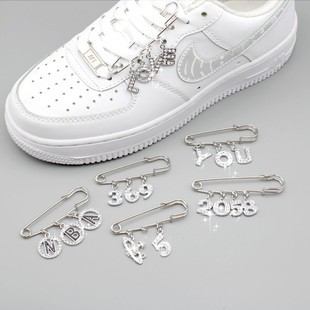经典字母别针球鞋空军改造diy配饰装饰品配件水钻名字定制黑武士