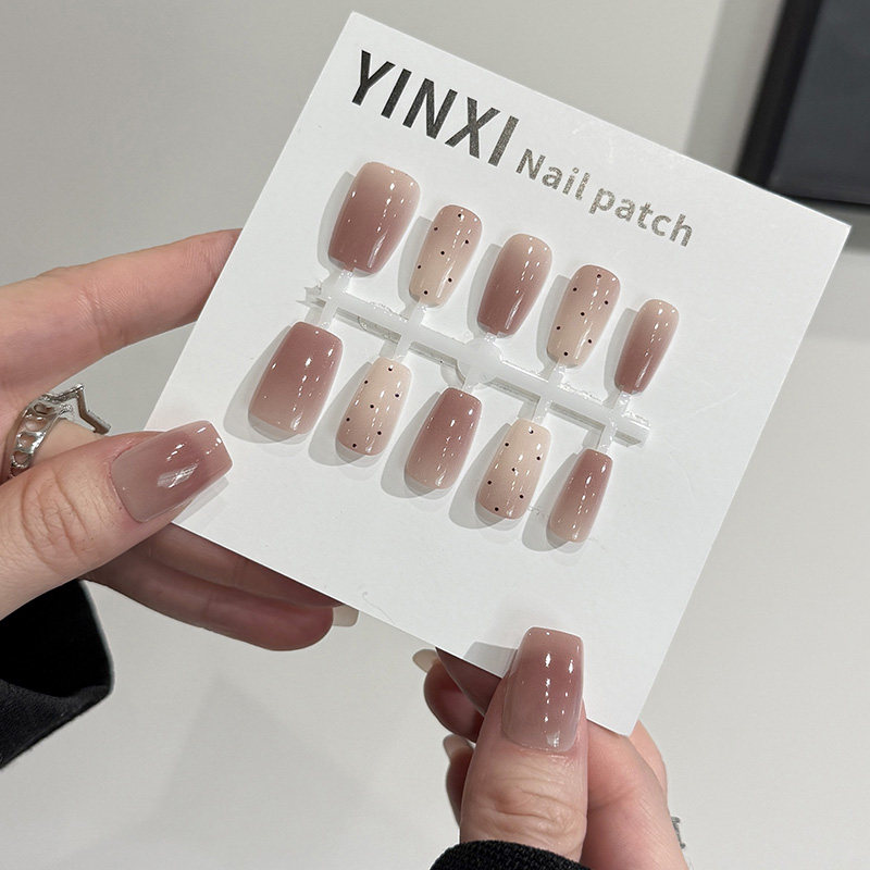 豆沙波点渐变穿戴甲美甲氛围感新款淑女简约日常通勤可拆卸甲片
