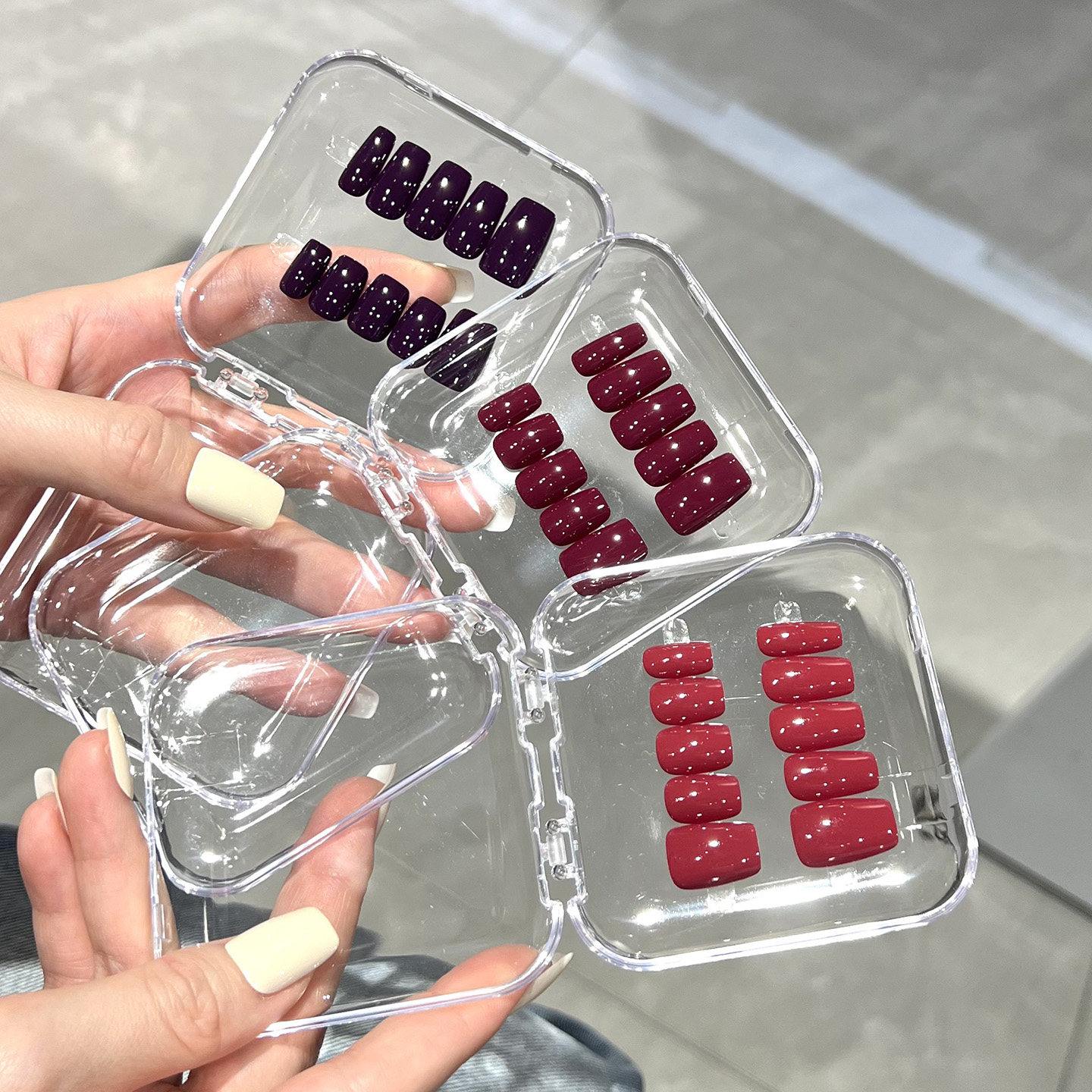 纯色系列成品穿戴甲 甲油胶喷涂高亮酸奶白中方车厘子高级感美甲