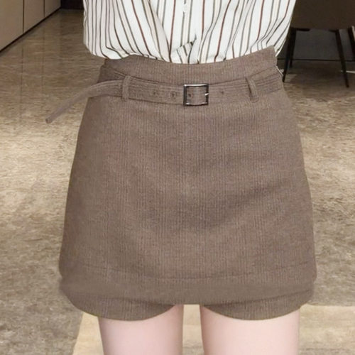 叠穿感假两件腰带半身裙+条绒短