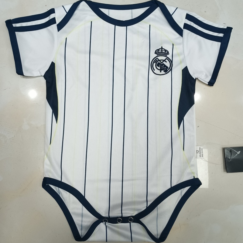 2526皇马婴儿足球服训练服条纹球衣哈衣7号C罗爬服连体服定制名字