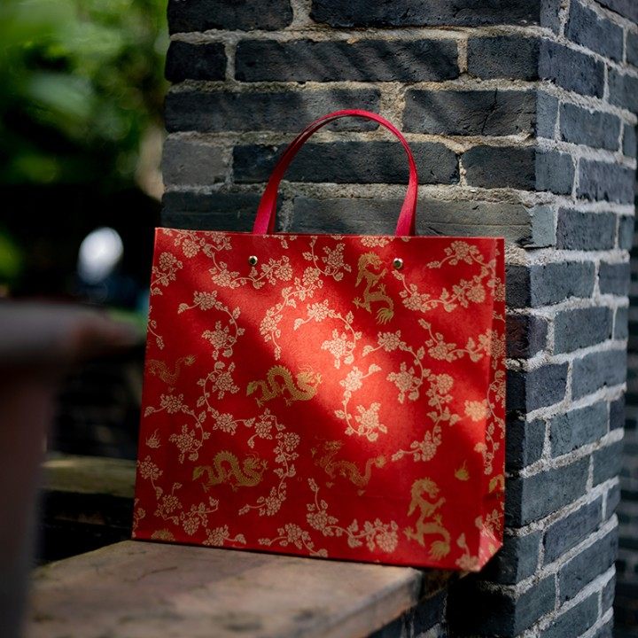 复古礼品袋加厚牛皮纸袋中国风回礼包装手提袋暗橘红色龙纹送礼袋