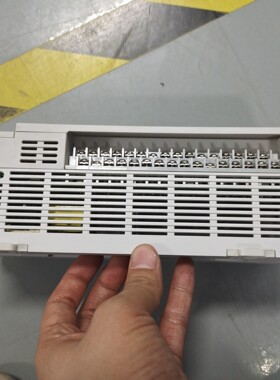 英威腾PLC  lVC1L-3624MAT 成色很漂亮 备件/咨询