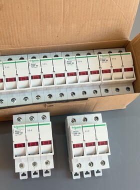 全新未使用的施耐德接触器有6个当99新卖型号是 OSF 备件/咨询