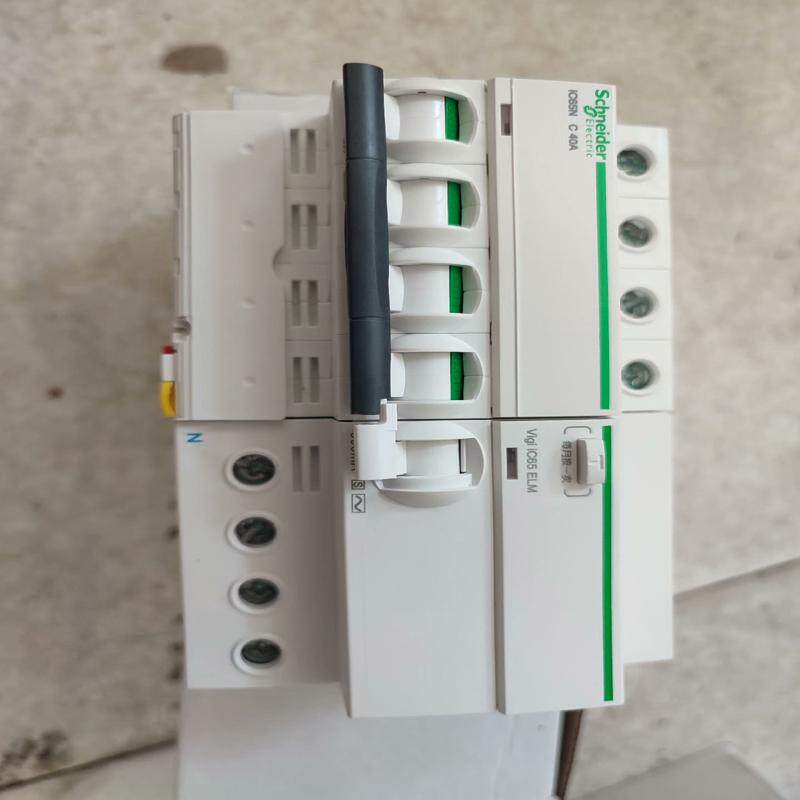 施耐德ELM电磁式漏电保护器4PC40A空开开关 备件/咨询