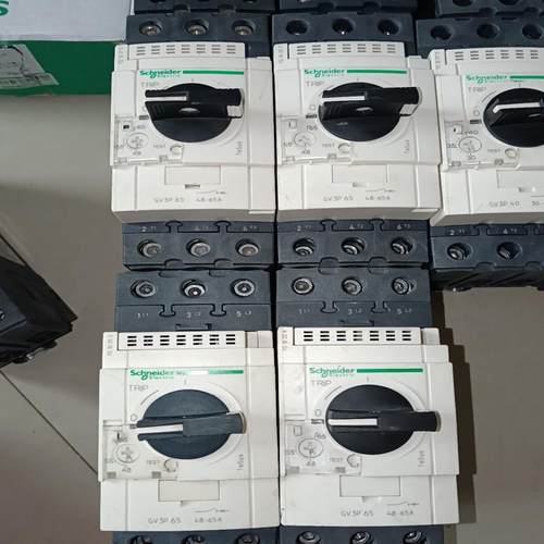 施耐德电机保护器型号GV3p 40-50-65 维修/咨询