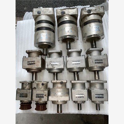 折机伺用伺服减速机有好几十台100W-2000W都有。 备件/咨询