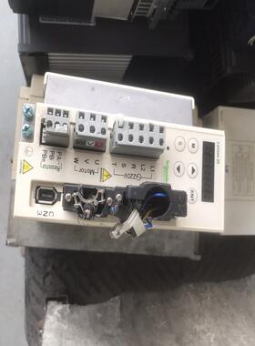 施耐德伺服驱动器LXM23CU07M3X 750 备件/咨询