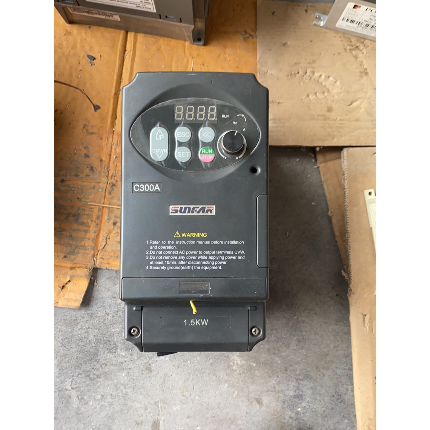 一台的四方C300A一4T001515千瓦变频器变 备件/咨询