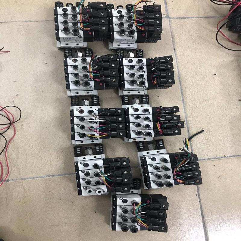 原装亚德客电磁阀4v110-064位一组带汇 维修/备件