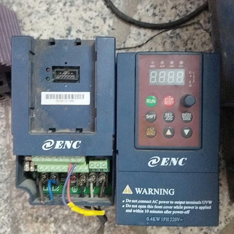 易能变频器 EDS800-2S0004N 备件/咨询