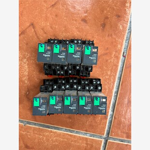 施耐德继电器RXM2CB2BD，基本全新无包装，带带底座， 备件/咨询