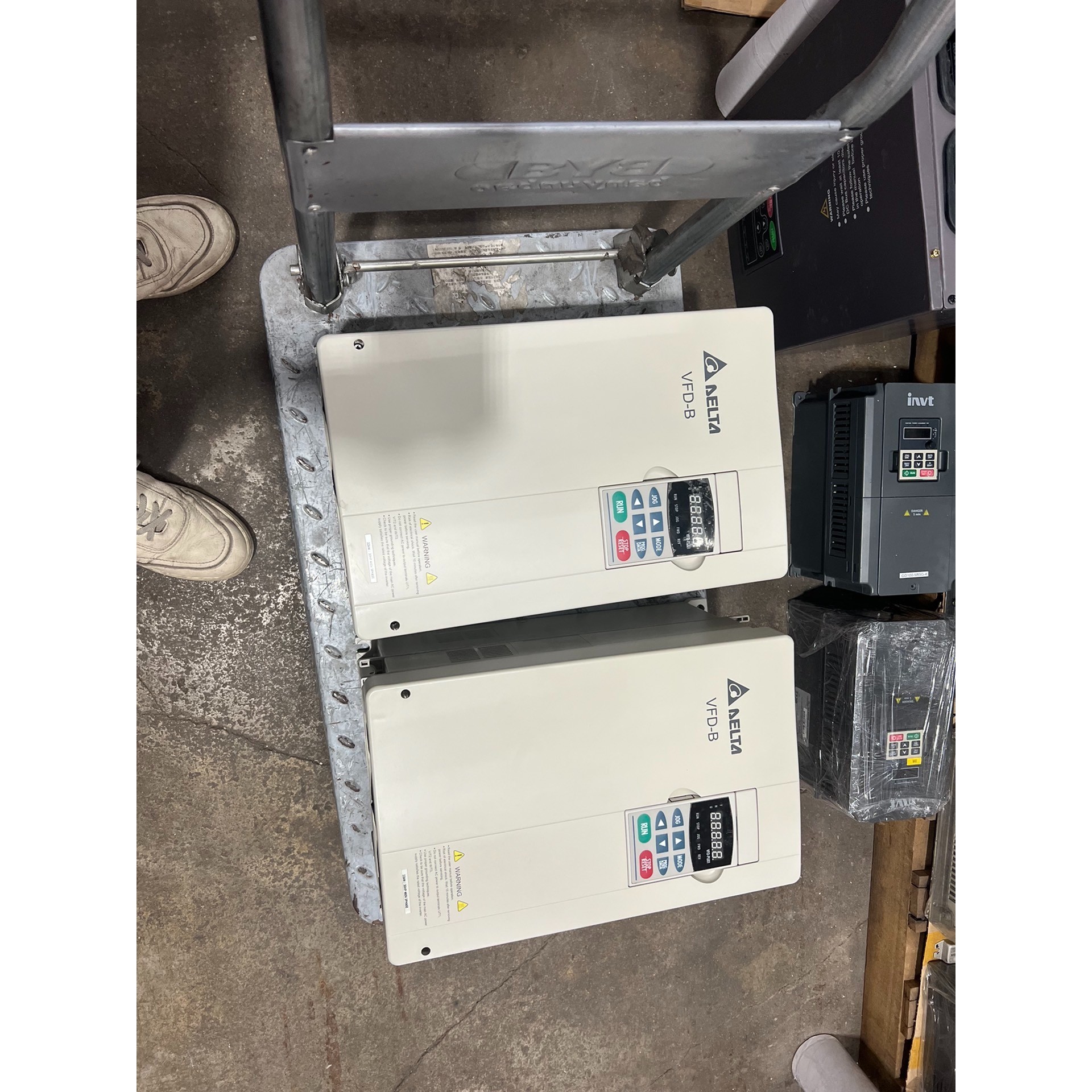 VFDB变频器22KW VFD220B43A 实物拍摄 备件/咨询