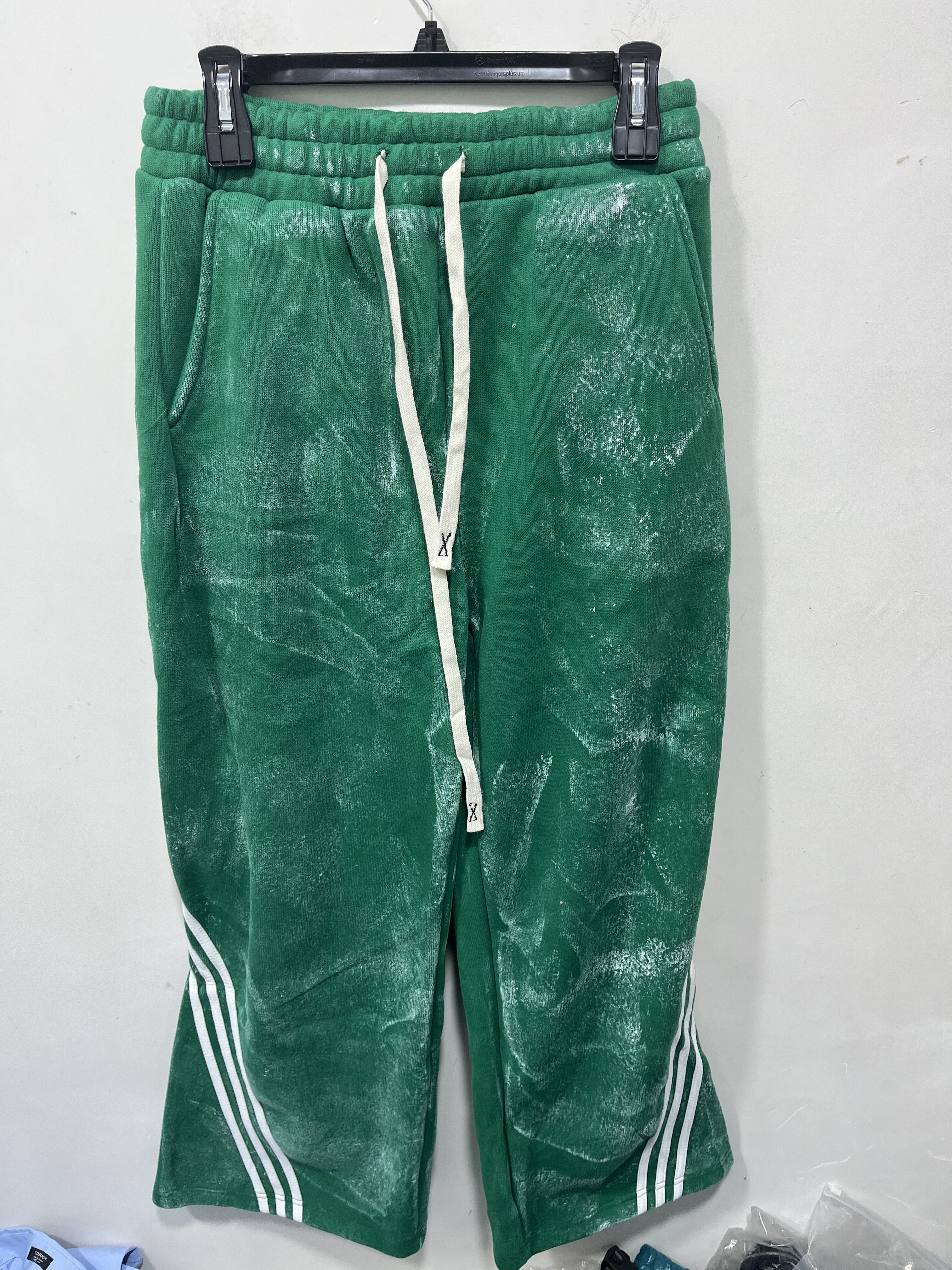 亏本清货秋冬款加肥加大码男装加绒加厚卫裤宽松休闲长裤潮牌