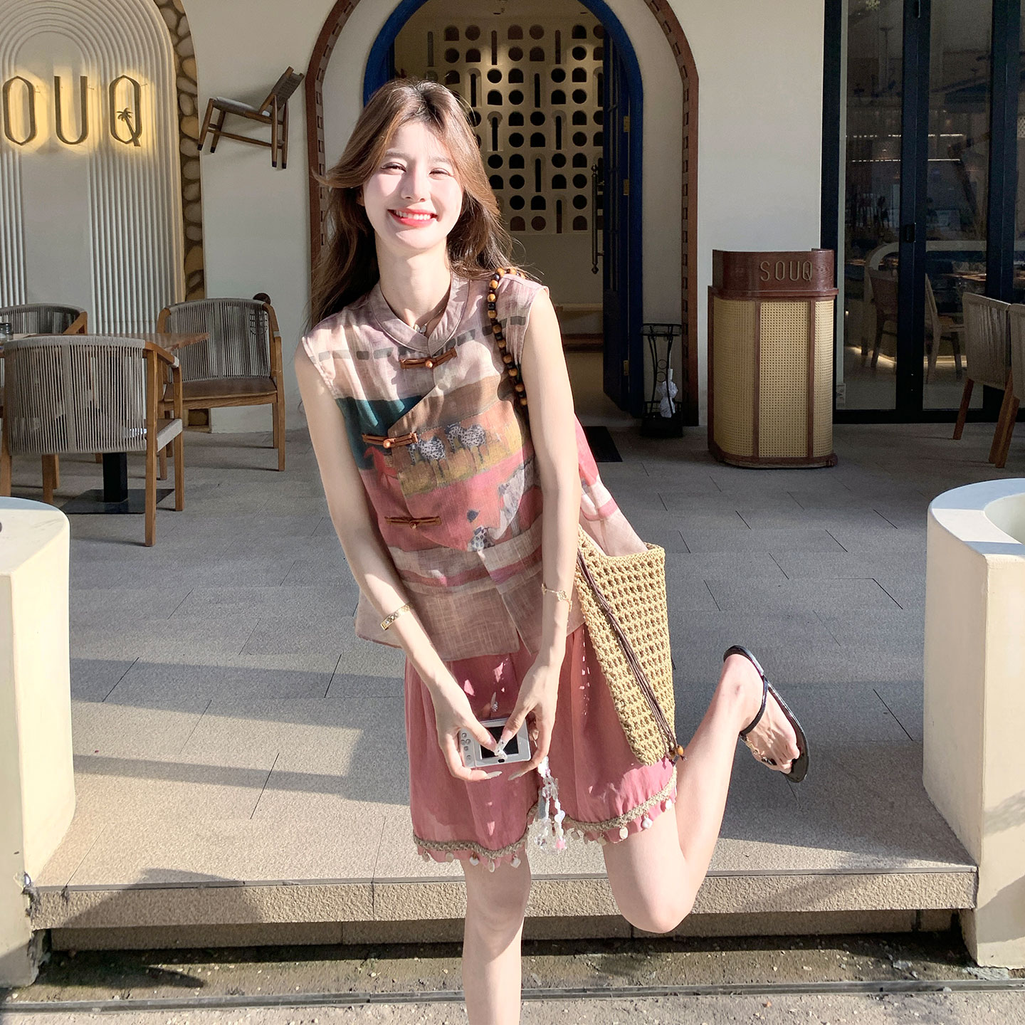 粉色小个子文艺国风套装女2026初夏新款油画风盘扣背心短裤两件套