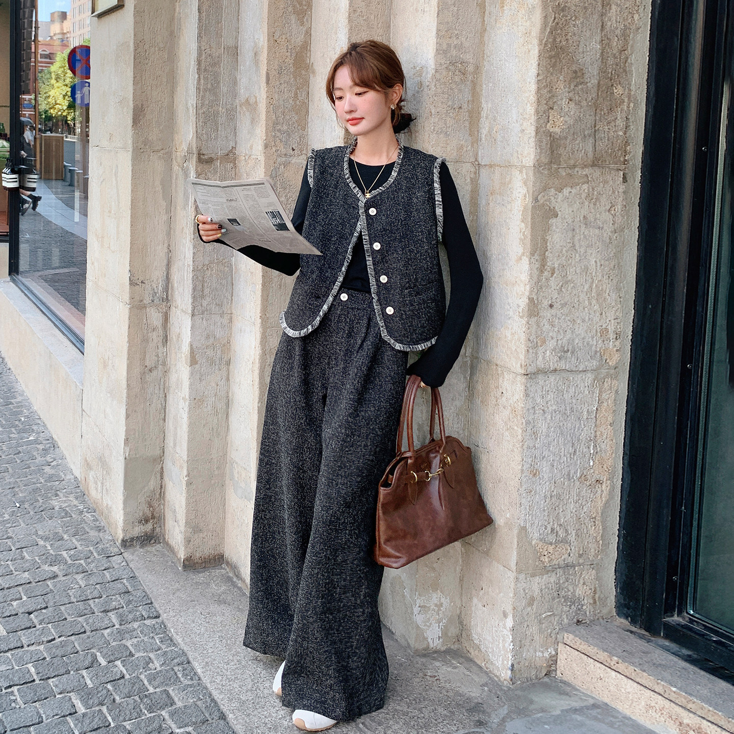 灰色高级感复古流苏马甲套装女2026春季小个子打底衫阔腿裤三件套