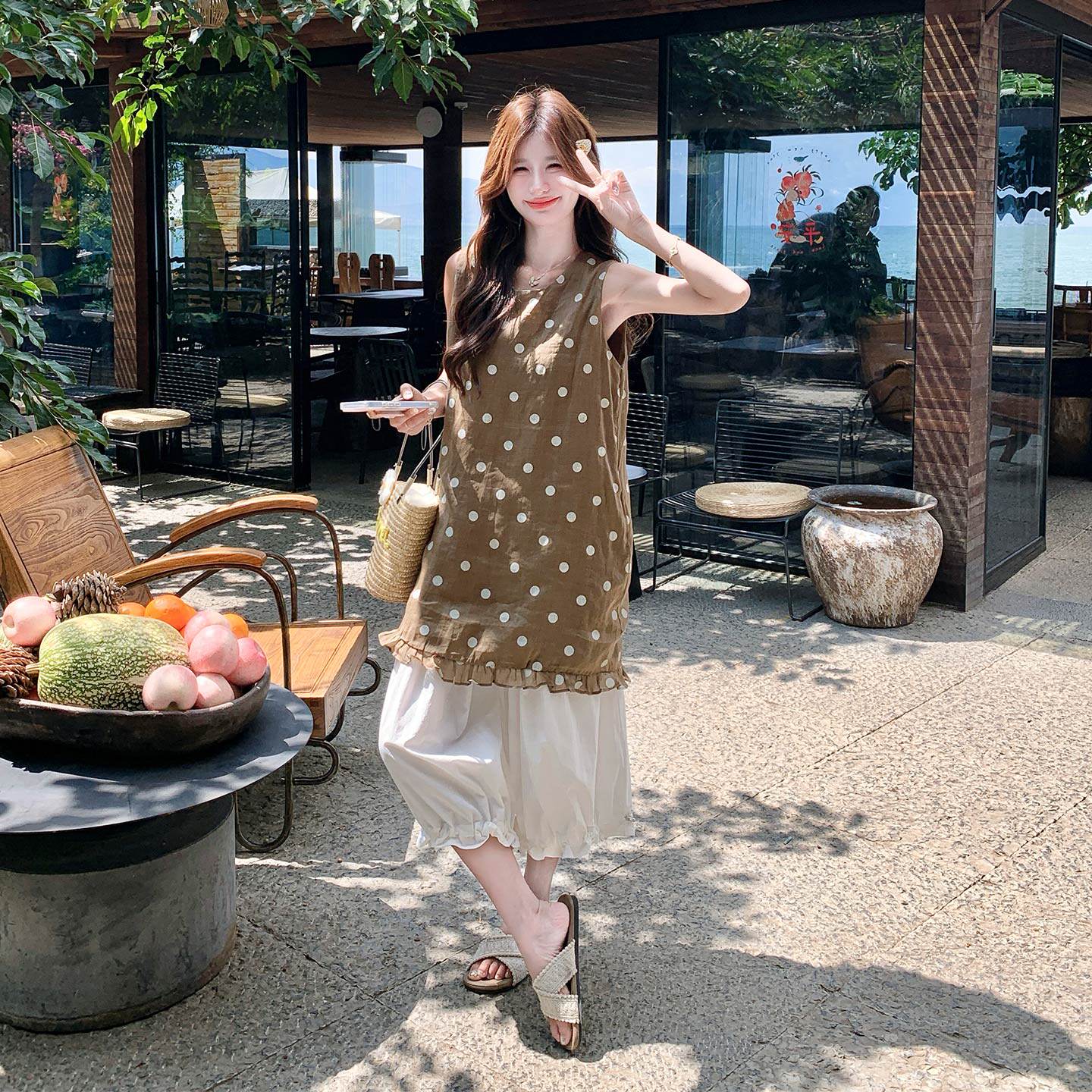 俏皮减龄少女感度假套装2026新款波点无袖背心灯笼七分裤两件套夏