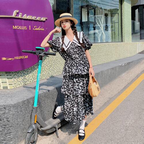 黑色法式复古田园风碎花连衣裙女2026夏新款撞色娃娃领显瘦A字裙