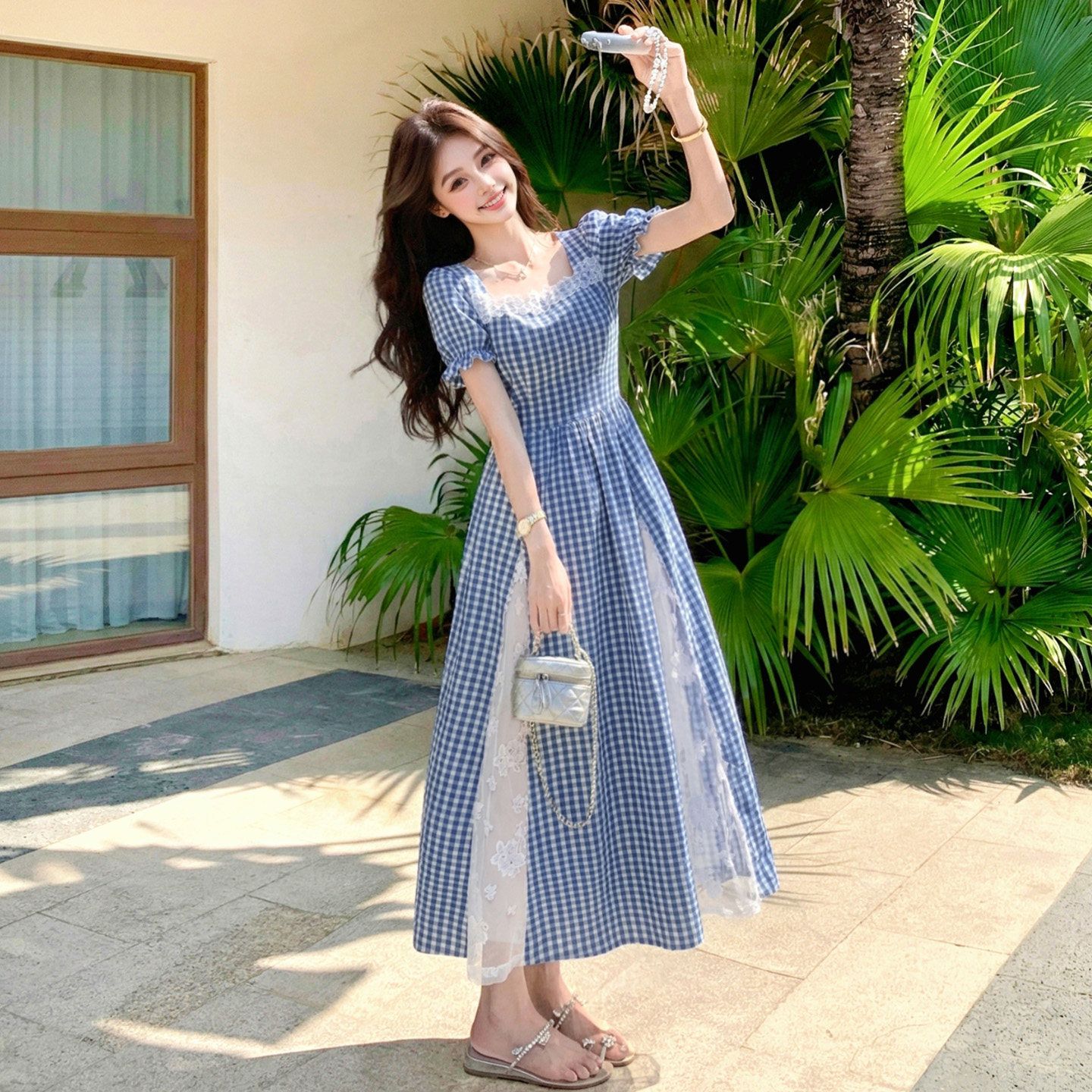 蓝色减龄森女系度假风连衣裙夏高级感蕾丝拼接格纹A字裙2026新款