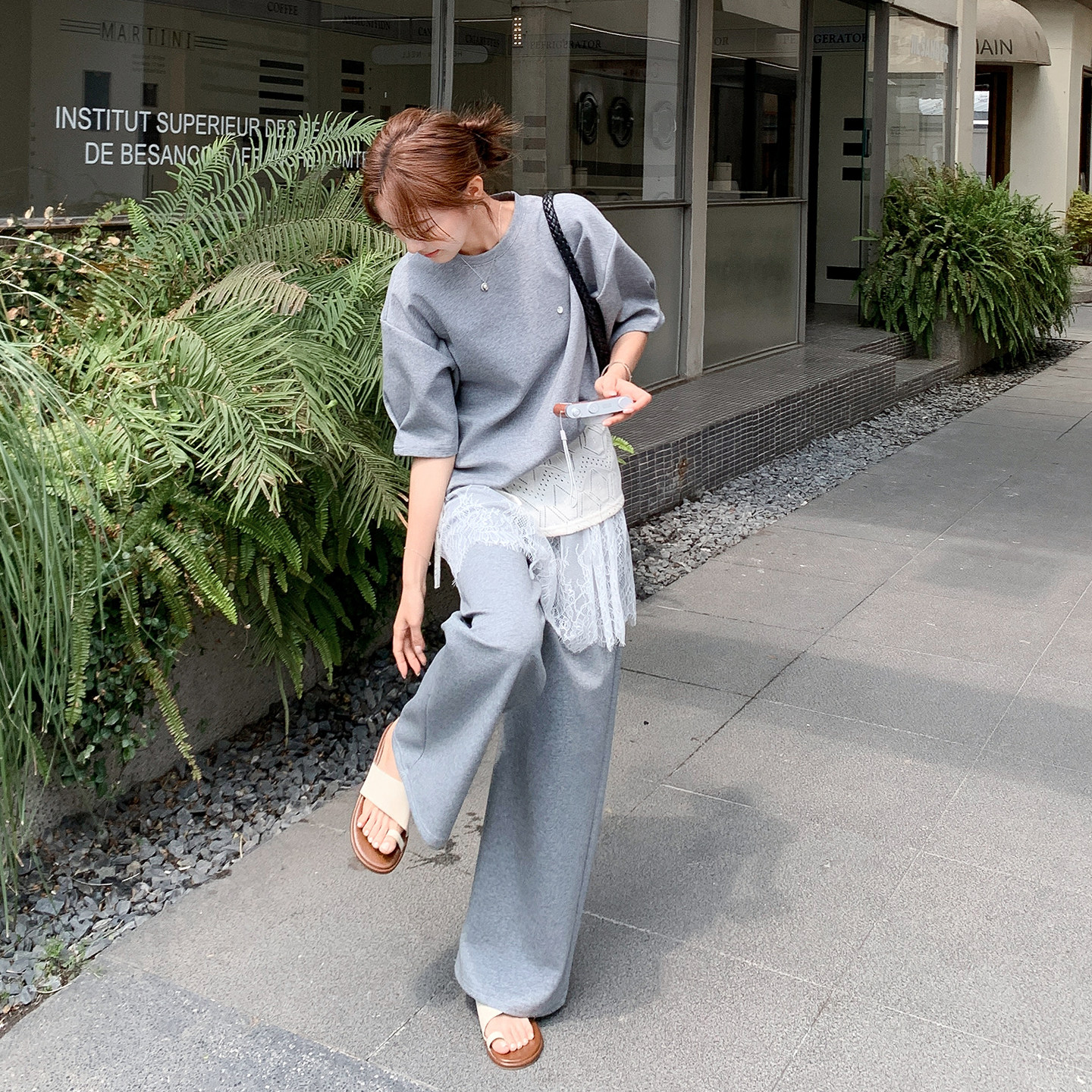 灰色慵懒风松弛短袖卫衣套装女2026夏季新款蕾丝屁帘阔腿裤两件套