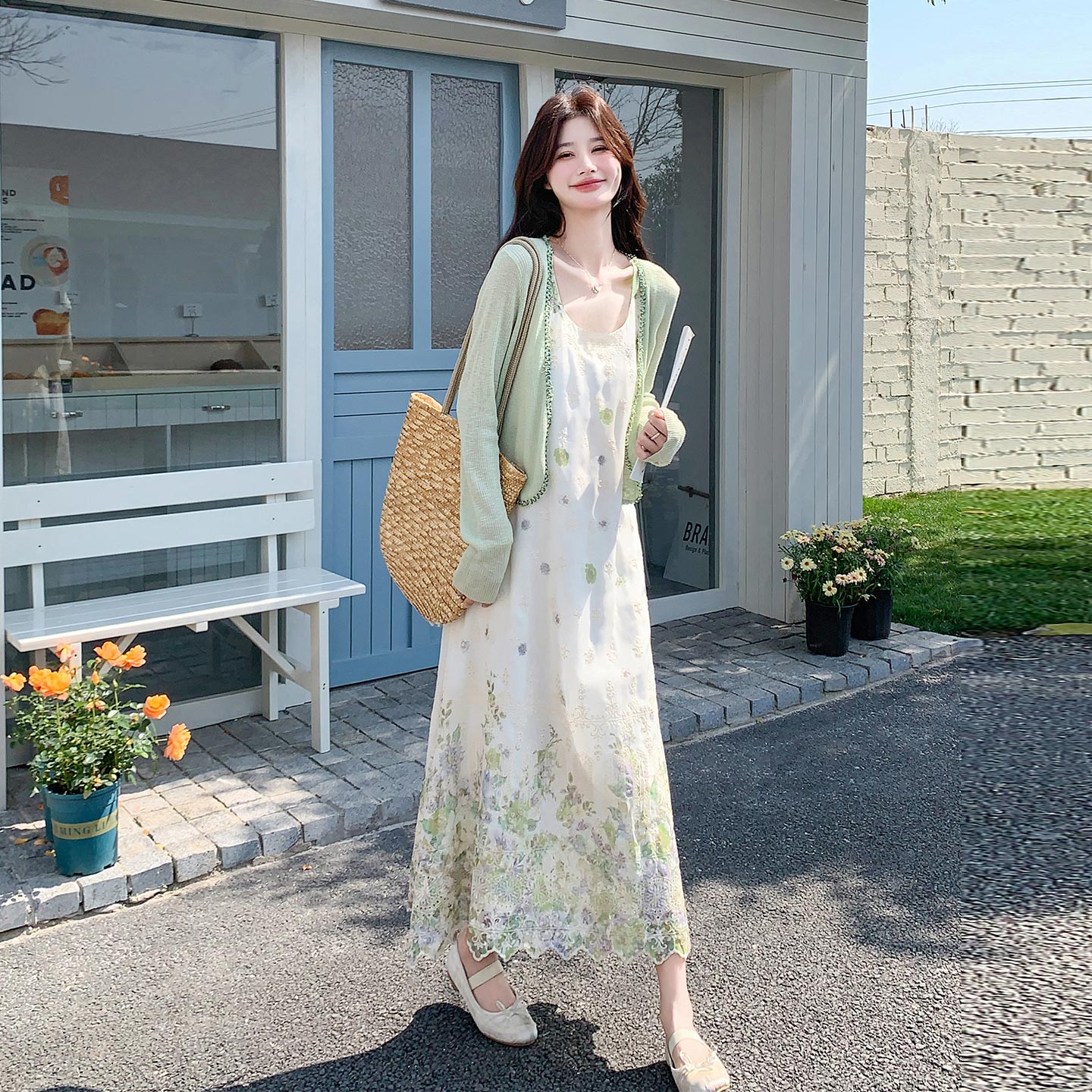 森系小清新高级感刺绣碎花裙套装女2026新款夏日花边开衫两件套