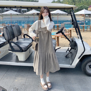 灰色设计感减龄条纹吊带连衣裙套装女2026春小个子圆领内搭两件套