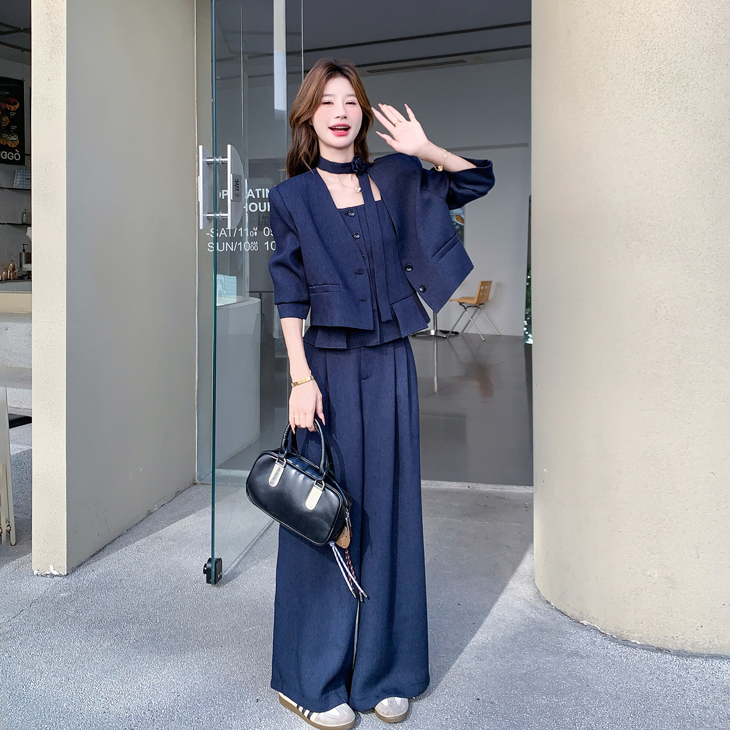 藏青色盐系高级感西装套装女2026新款花边吊带内搭阔腿裤三件套秋