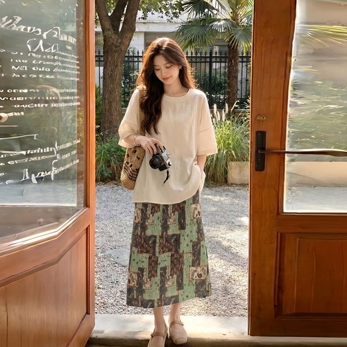 韩系松弛感T恤印花半身裙套装女