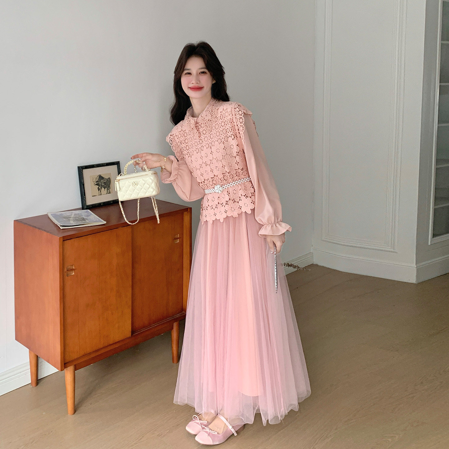 粉色甜美减龄优雅风长袖网纱连衣裙套装2026春新款蕾丝马甲两件套
