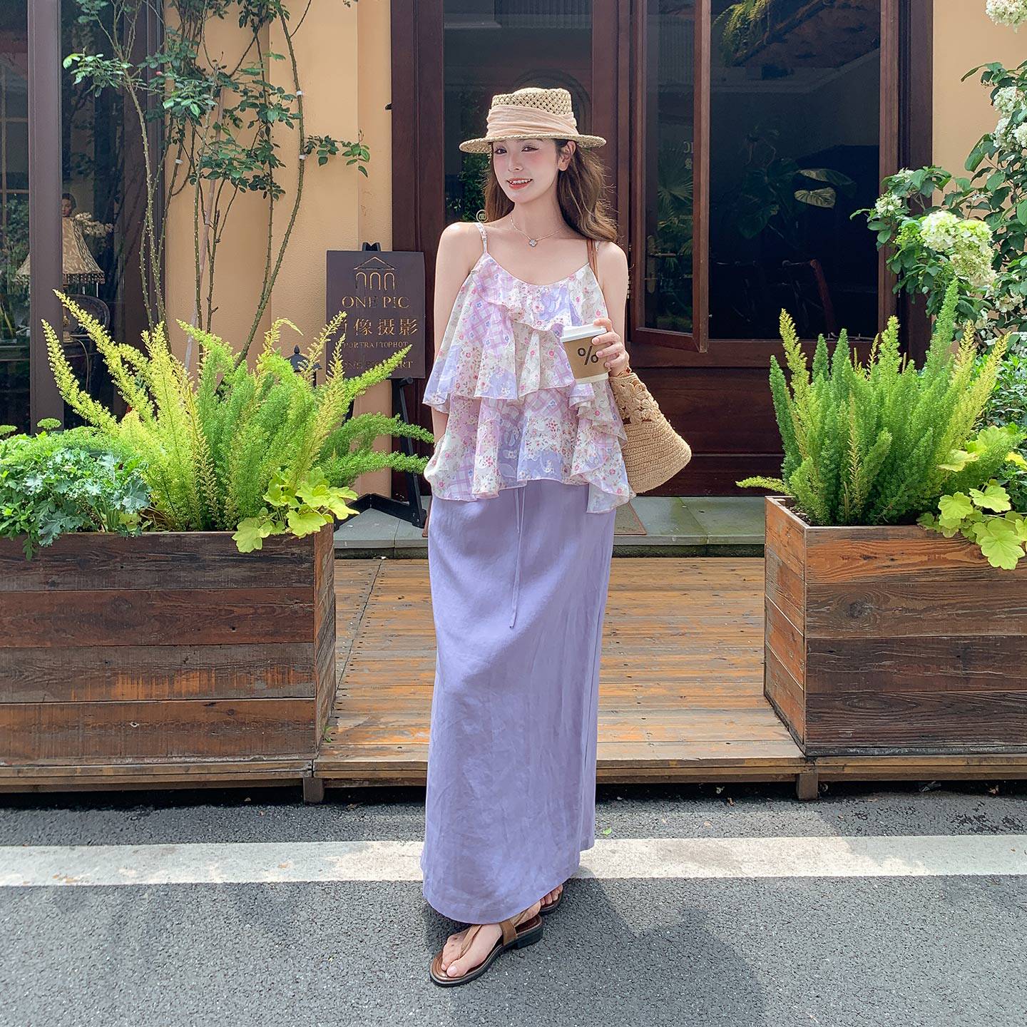 海岛绝美多巴胺度假套装女2026新款碎花吊带上衣半身裙两件套夏日