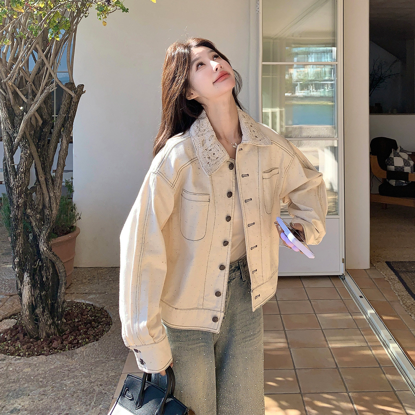 米白色韩系设计感蕾丝翻领短外套女2026春小个子时尚休闲夹克上衣