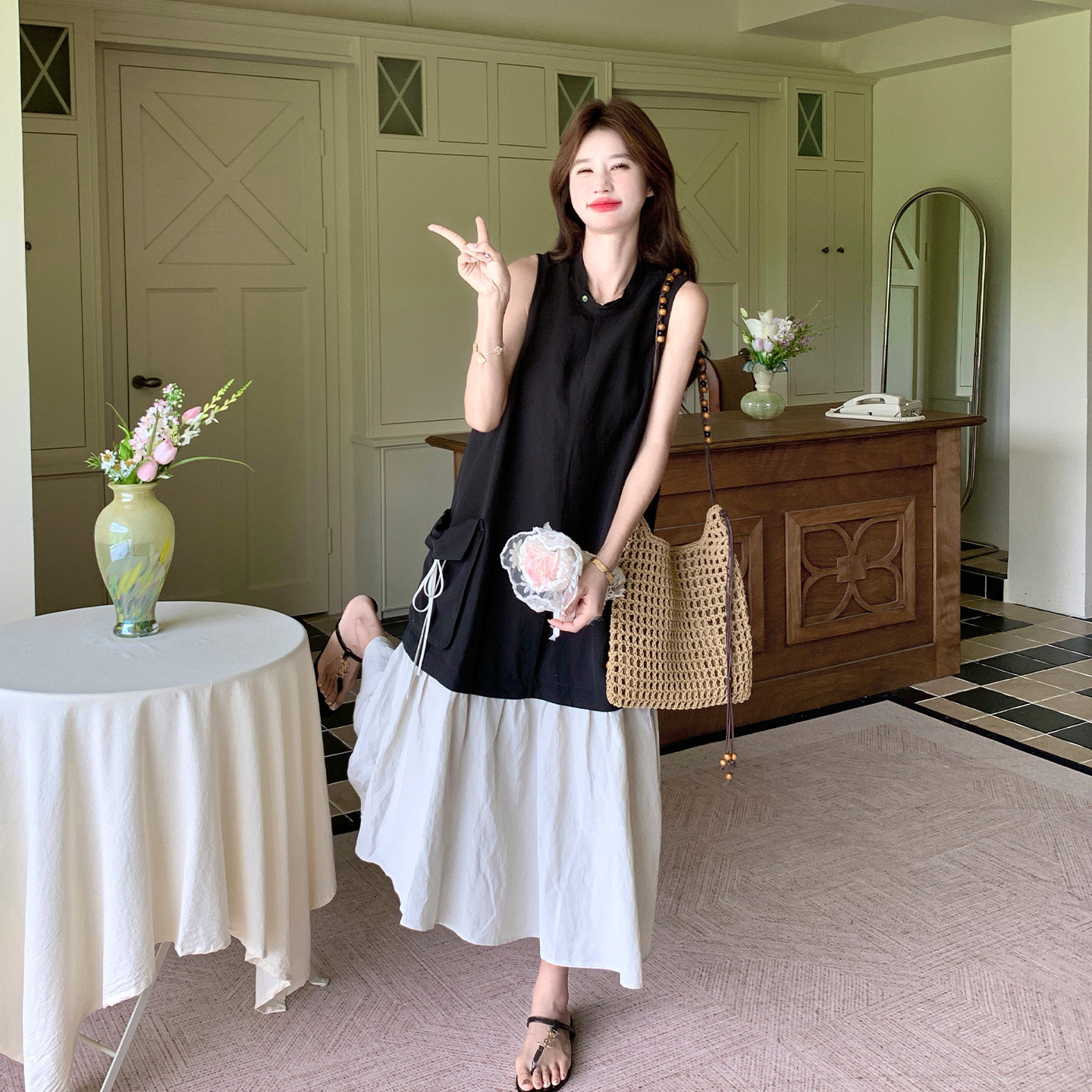 法式随性松弛感无袖连衣裙女中长款2026新款夏日撞色假两件背心裙