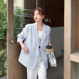 浅蓝色韩系高级感亮闪闪西装外套女2026春季新款休闲气质短款西服