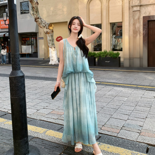 夏季度假风无袖V领显瘦A字长裙