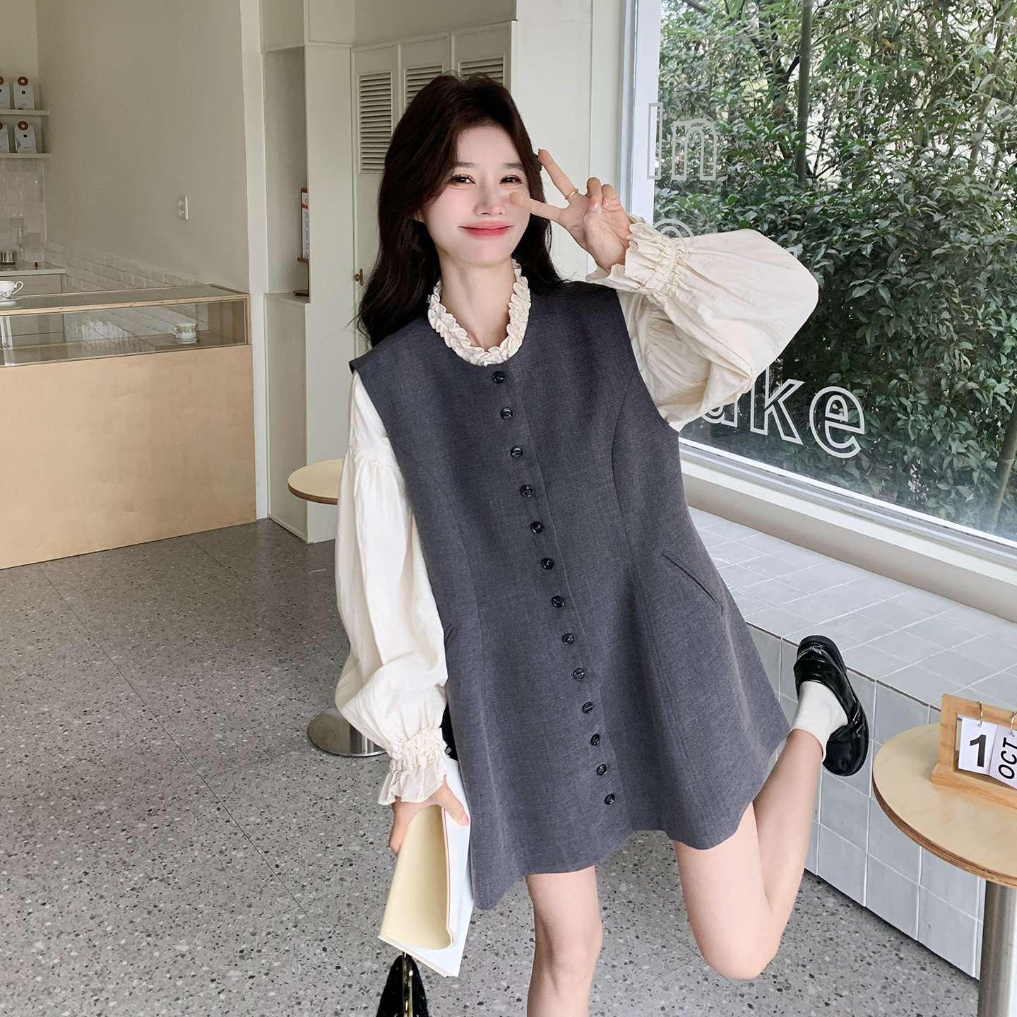 法式优雅减龄设计感背心连衣裙套装女时尚休闲衬衫两件套2026春款