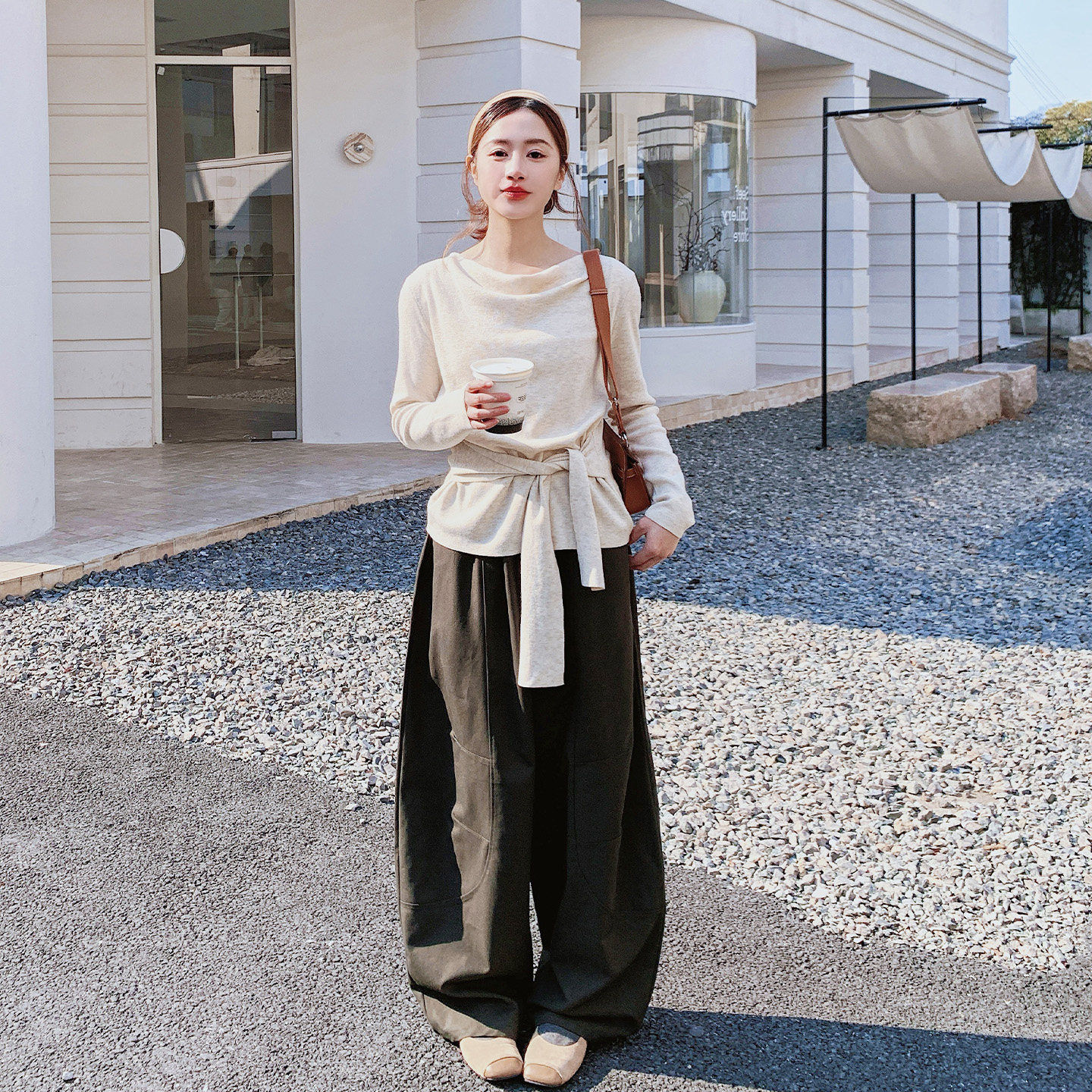 今年流行爆款穿搭套装女2026春季新款简约高级感上衣阔腿裤两件套