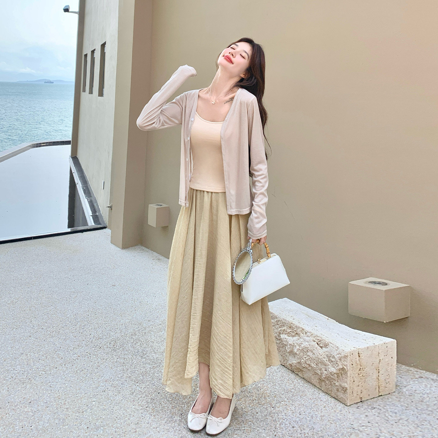 清冷感简约风三件套女士2026夏季新款法式温柔开衫吊带半身裙套装