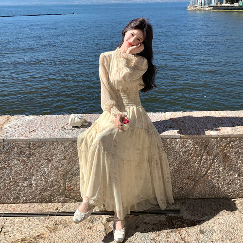 法式碎花收腰A字连衣裙