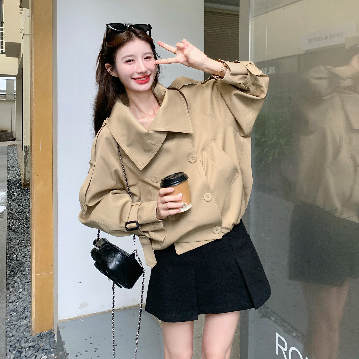 设计感短款翻领风衣女小个子