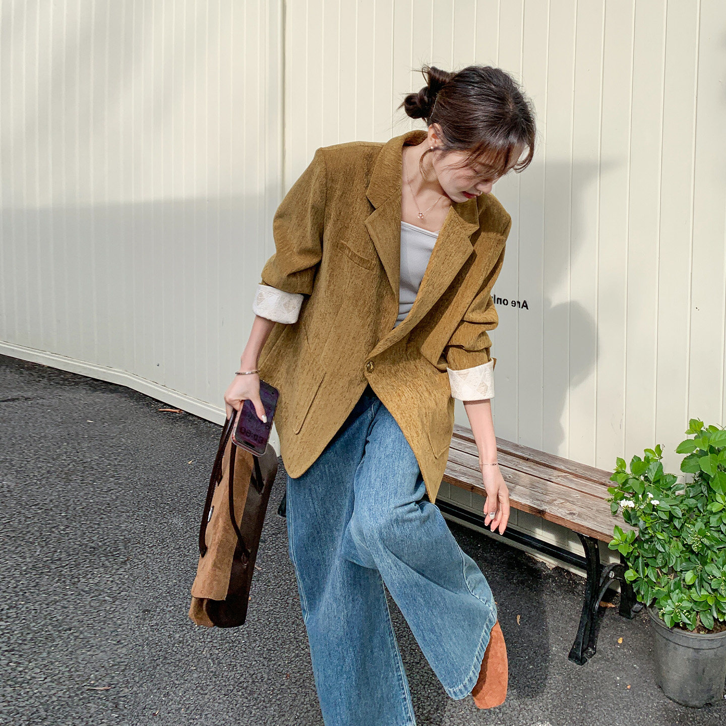 姜黄色轻职场穿搭时尚西装外套女2026春天新款简约高级休闲风西服