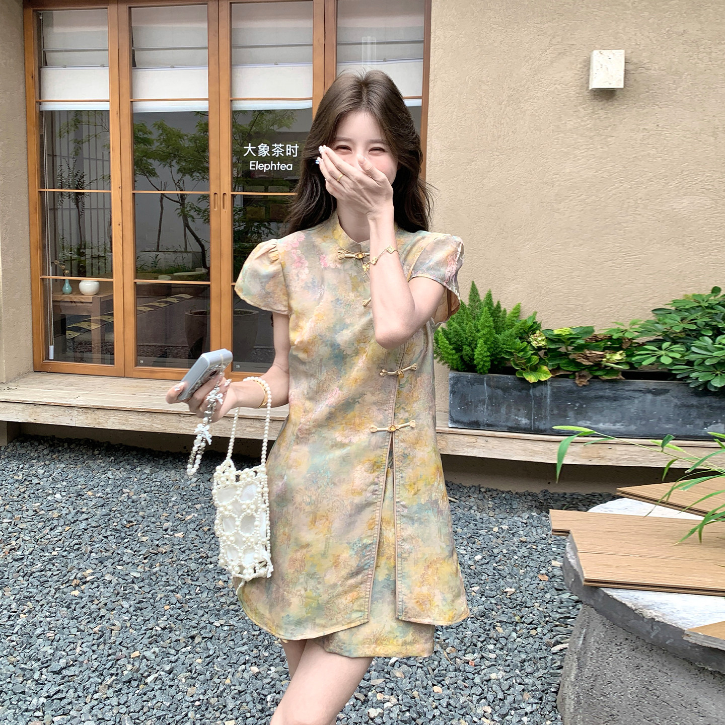 夏日新中式国风高级感扎染套装女2026新款改良旗袍上衣短裤两件套